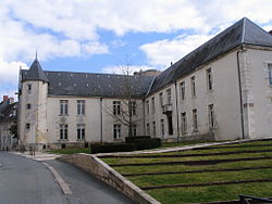 Issoudun - Town hall